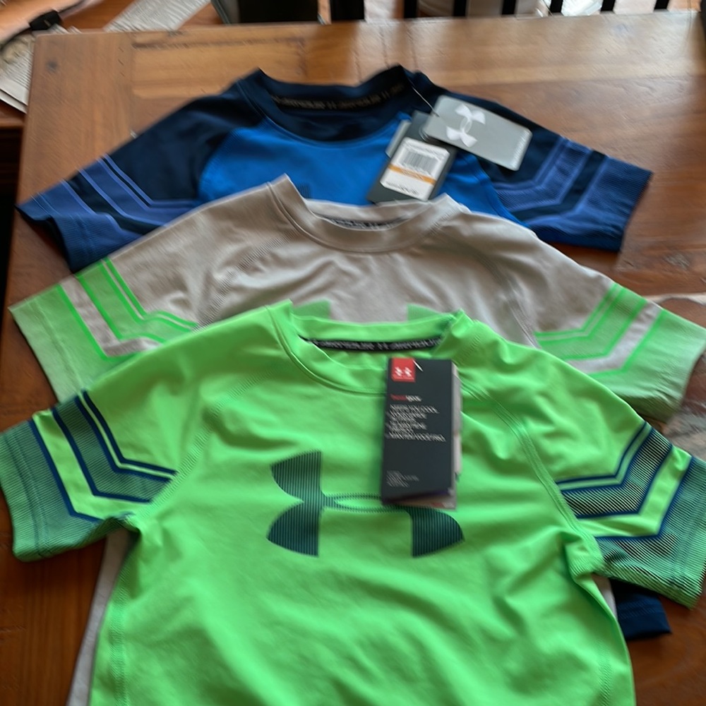 BUNDLE  3 New U A  Boys Tees Small, open pictures to see all 3 for details
